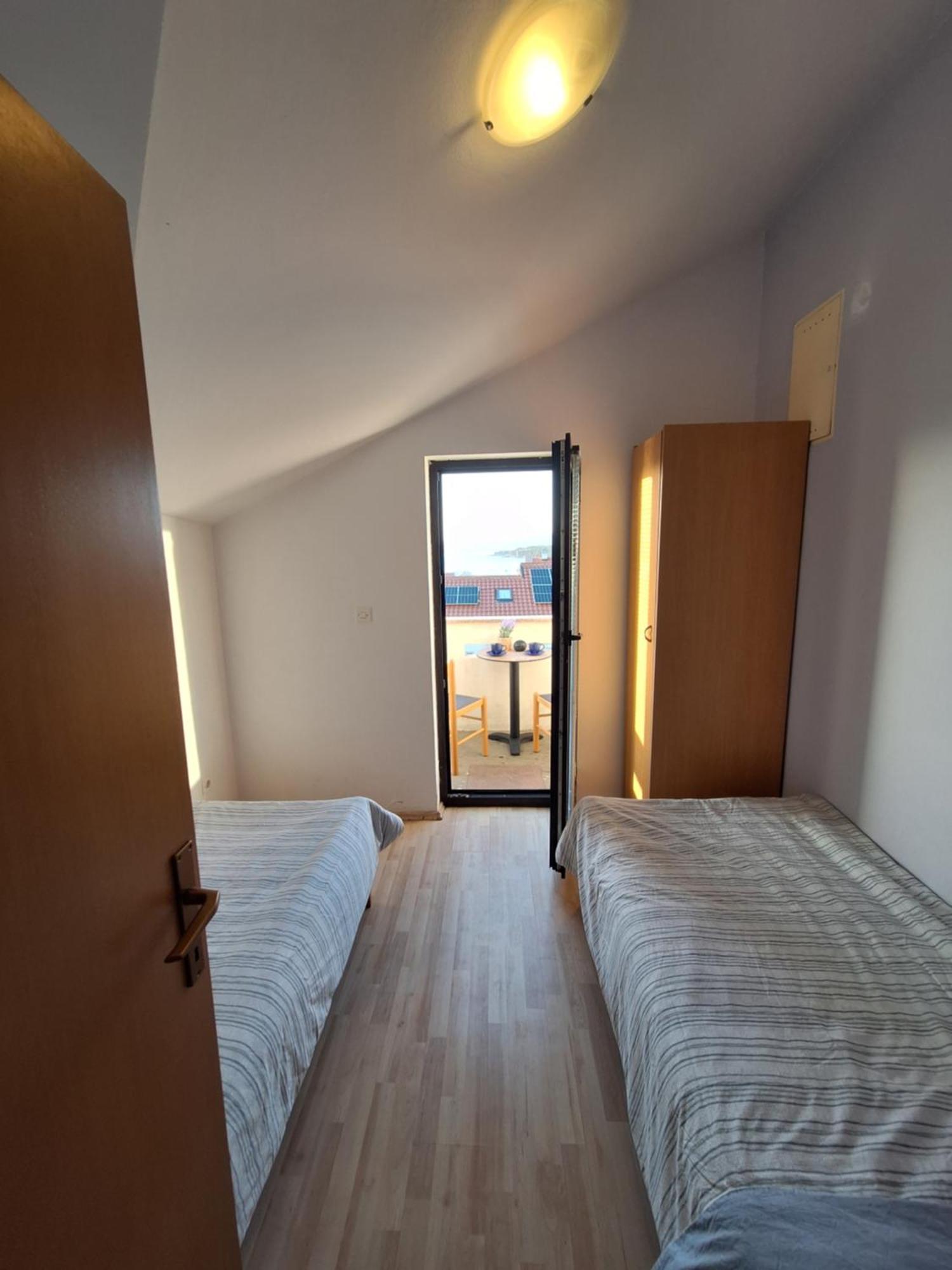 Apartmani Vukovic Punat Buitenkant foto